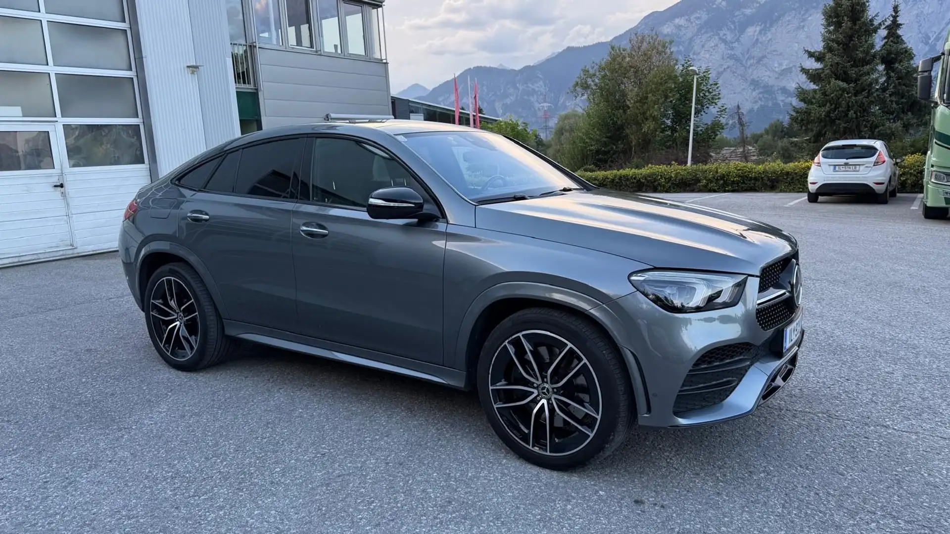 Mercedes-Benz GLE 400 d Coupé 4MATIC Aut. Silber - 2