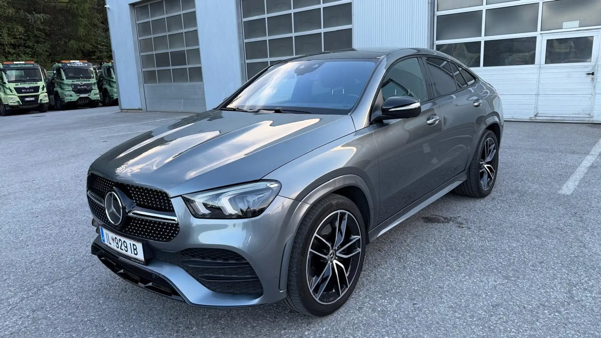 Mercedes-Benz GLE 400 d Coupé 4MATIC Aut. Silber - 1