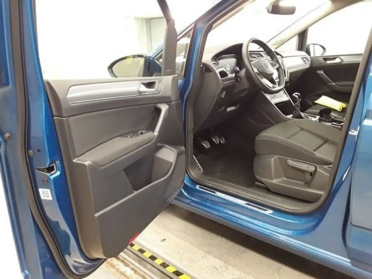 Volkswagen Touran 2.0 TDI 122 CV Active BlueMotion Technology Blu/Azzurro - 1
