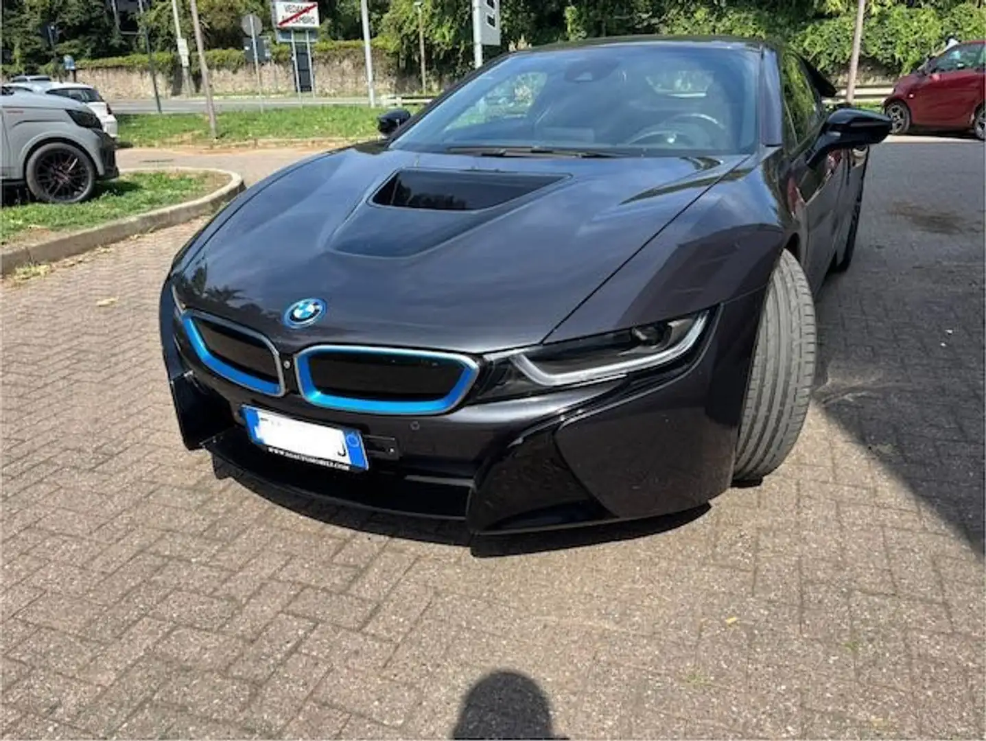 BMW i8 Nero - 2