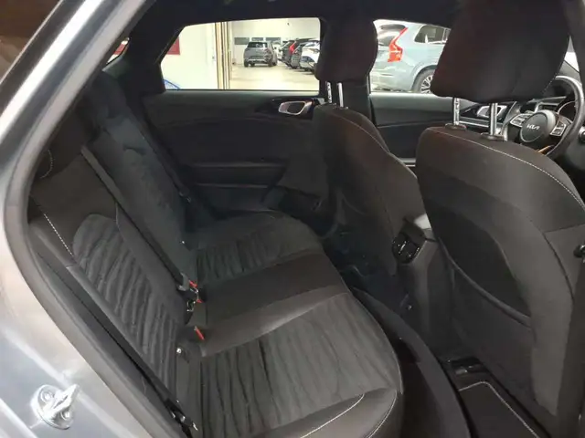 Kia Unknown Model view 14