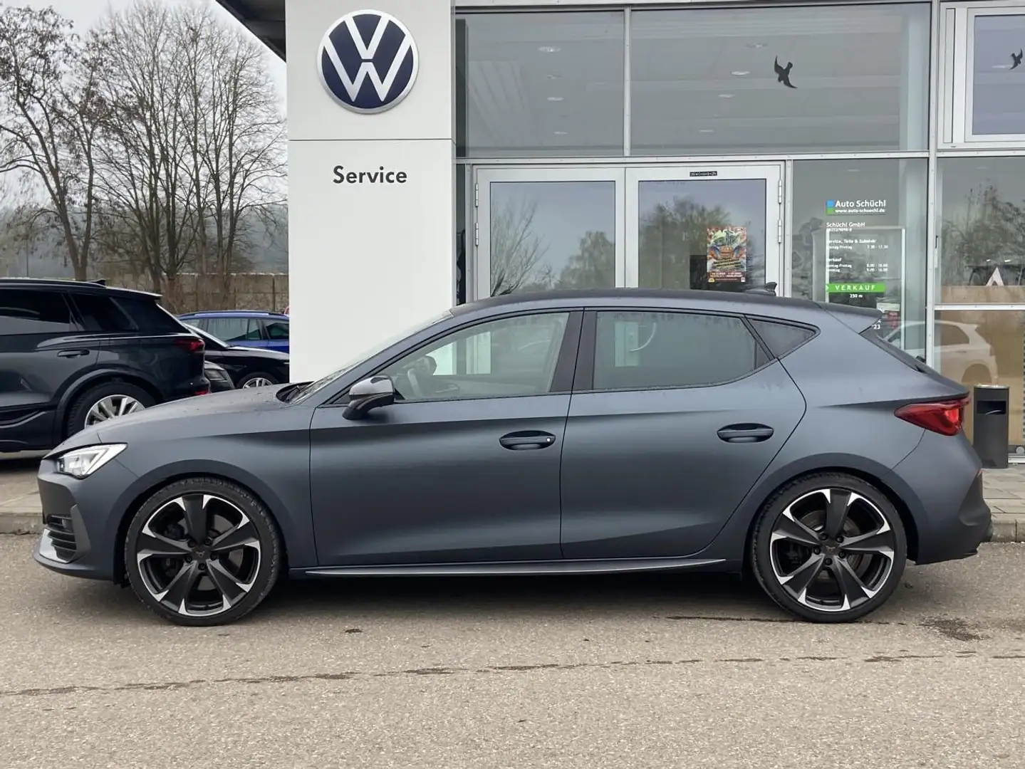 CUPRA Leon VZ 2.0 TSI DSG BEATS+19"+MATT+NAVI-PRO+LED+ Grau - 2