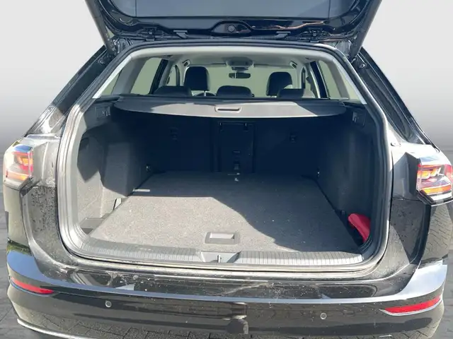 Volkswagen Golf view 14