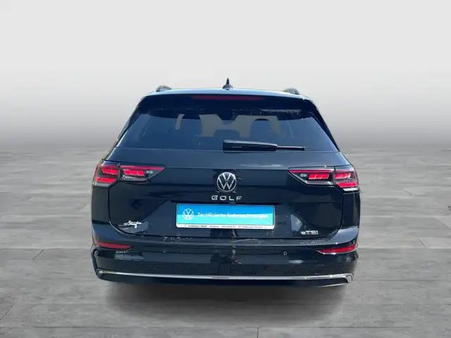 Volkswagen Golf view 4