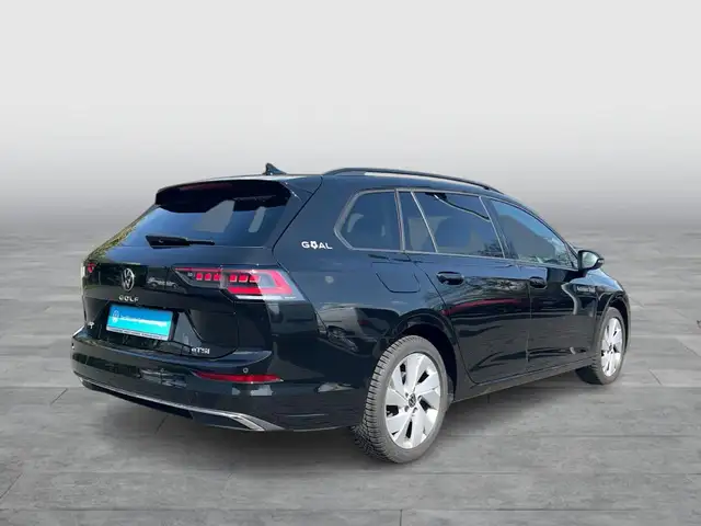 Volkswagen Golf view 5