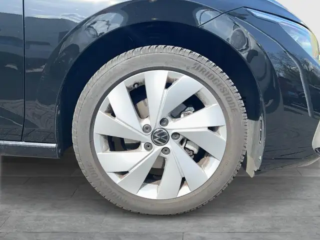 Volkswagen Golf view 7