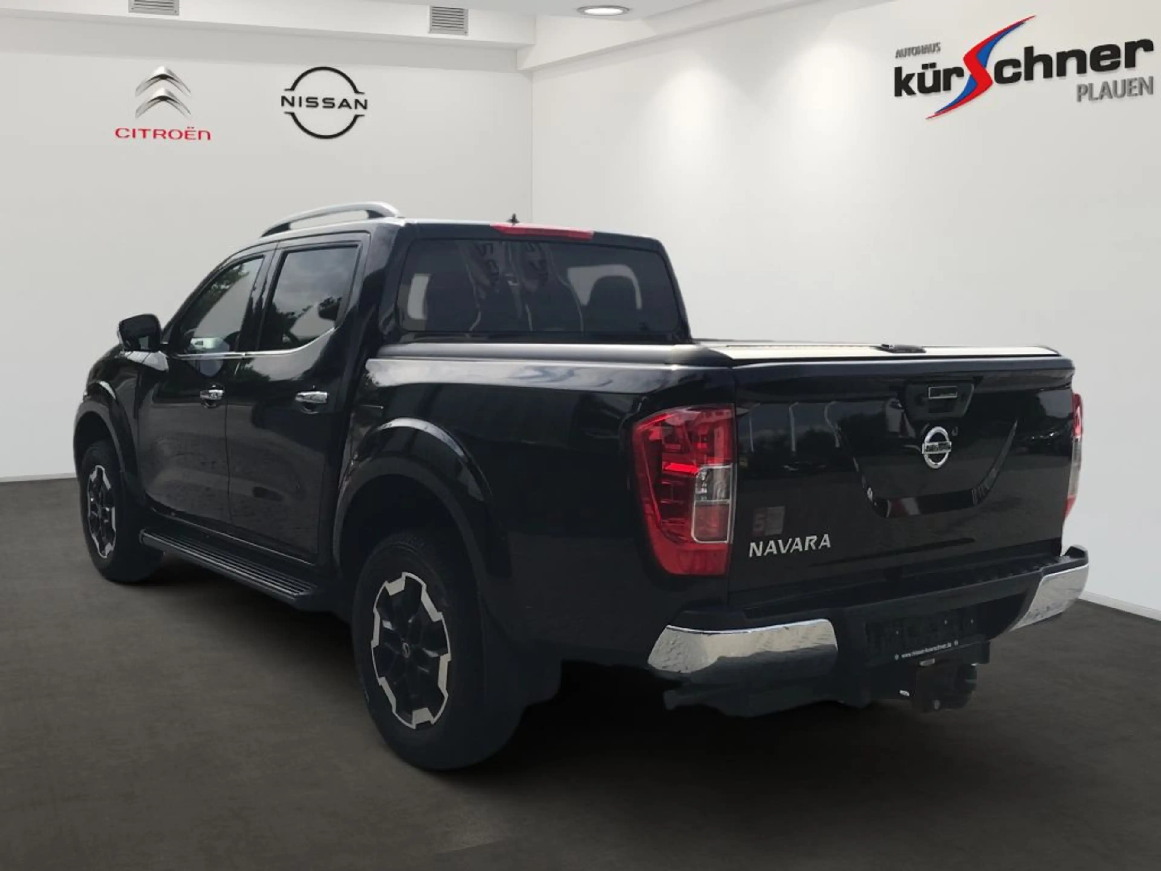 Nissan Navara DC 4x4 S&S N-Connecta LED DIFF — photo 4