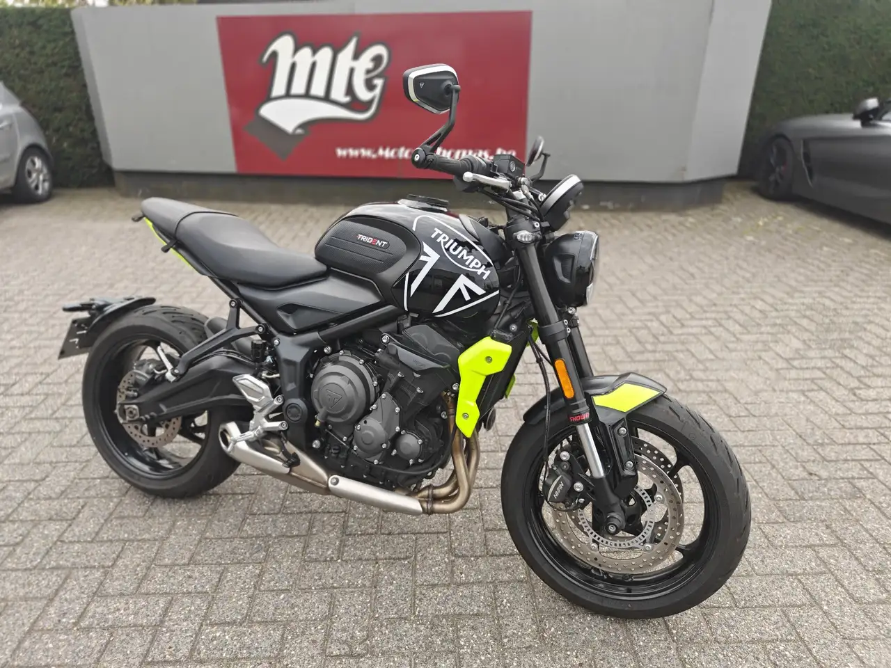 Triumph Trident 660