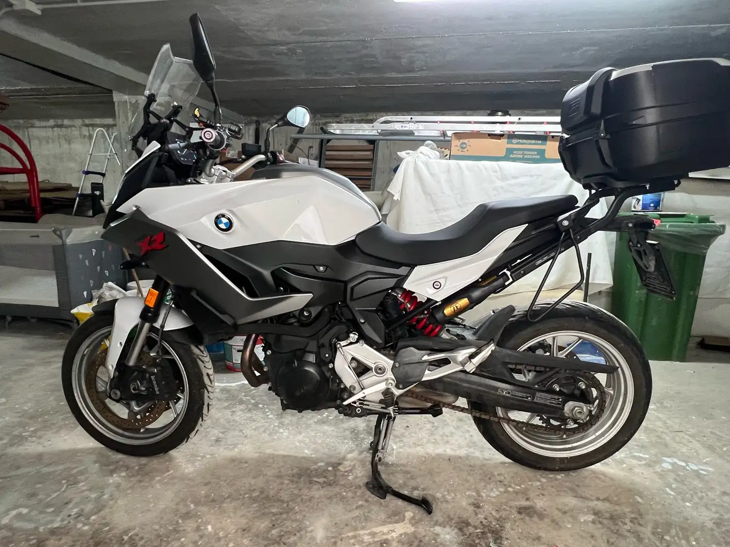 BMW F 900 XR adventure - 2