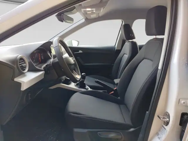 Seat Arona view 10
