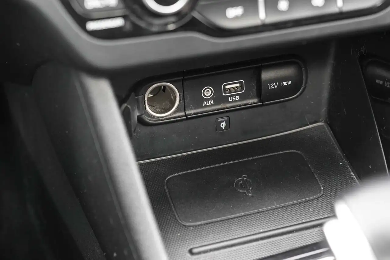 Kia Niro снимка Kia Niro
