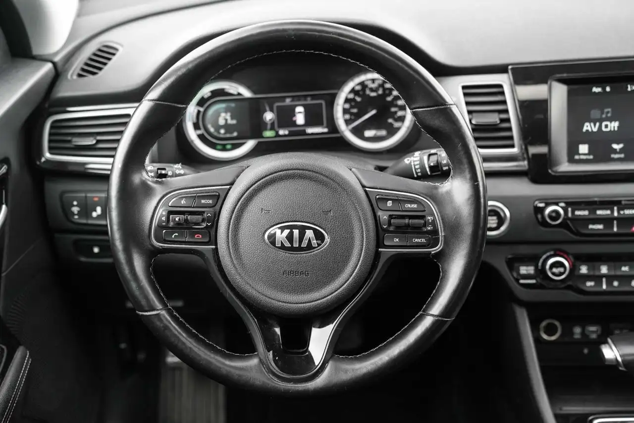 Kia Niro снимка Kia Niro