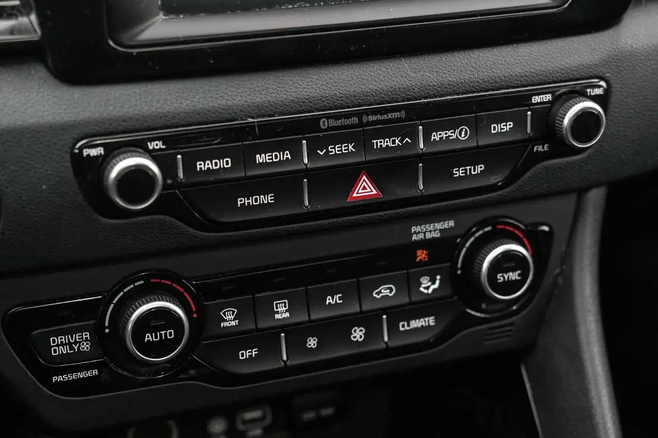 Kia Niro снимка Kia Niro