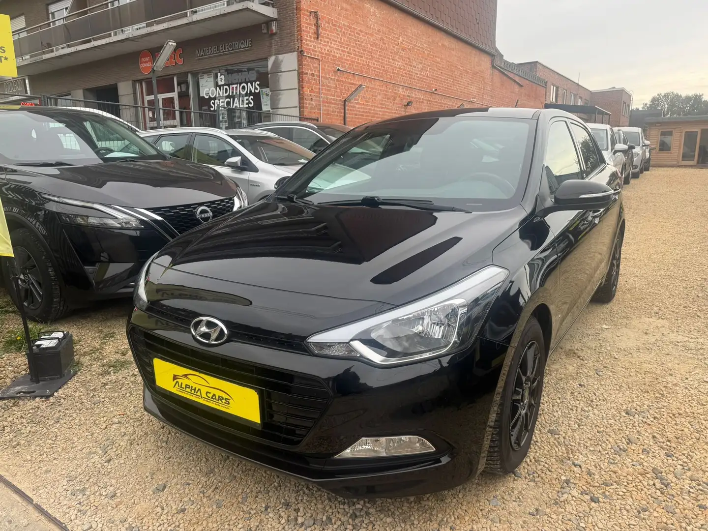 Hyundai i20 i20*SIEGES CHAUFFANT*GARANTIE* Zwart - 1