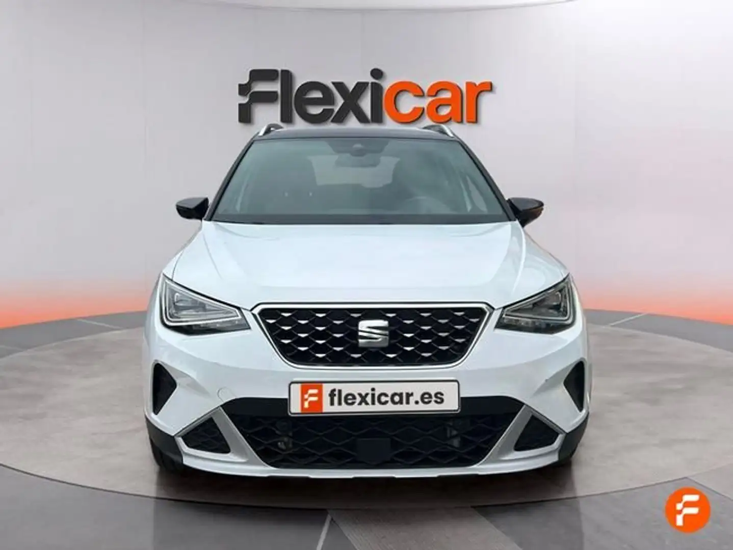 SEAT Arona 1.0 TSI 81kW (110CV) DSG FR XL Blanco - 2
