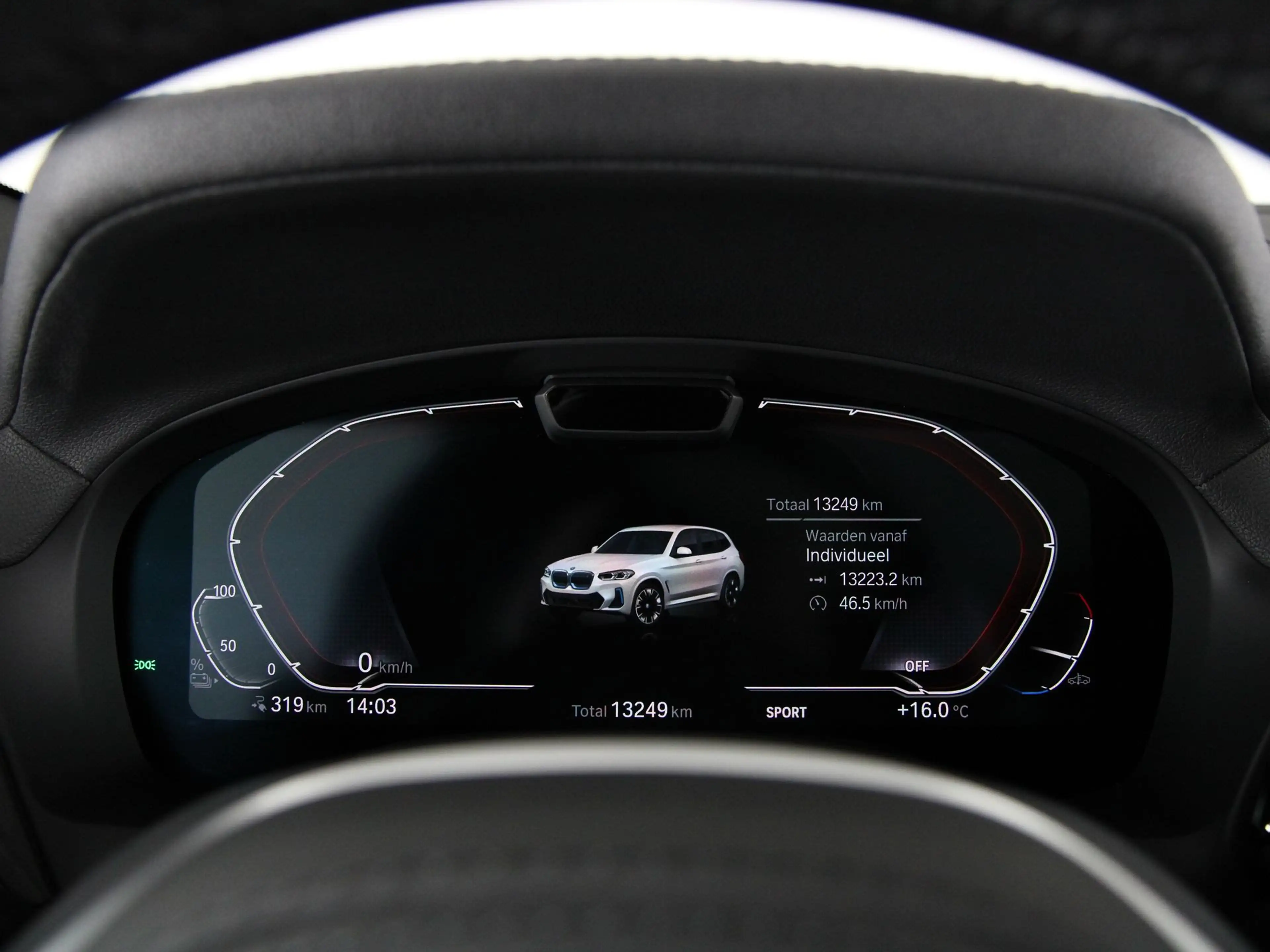 BMW iX3 High Executive Edition 80 kWh M-Sport — photo 3