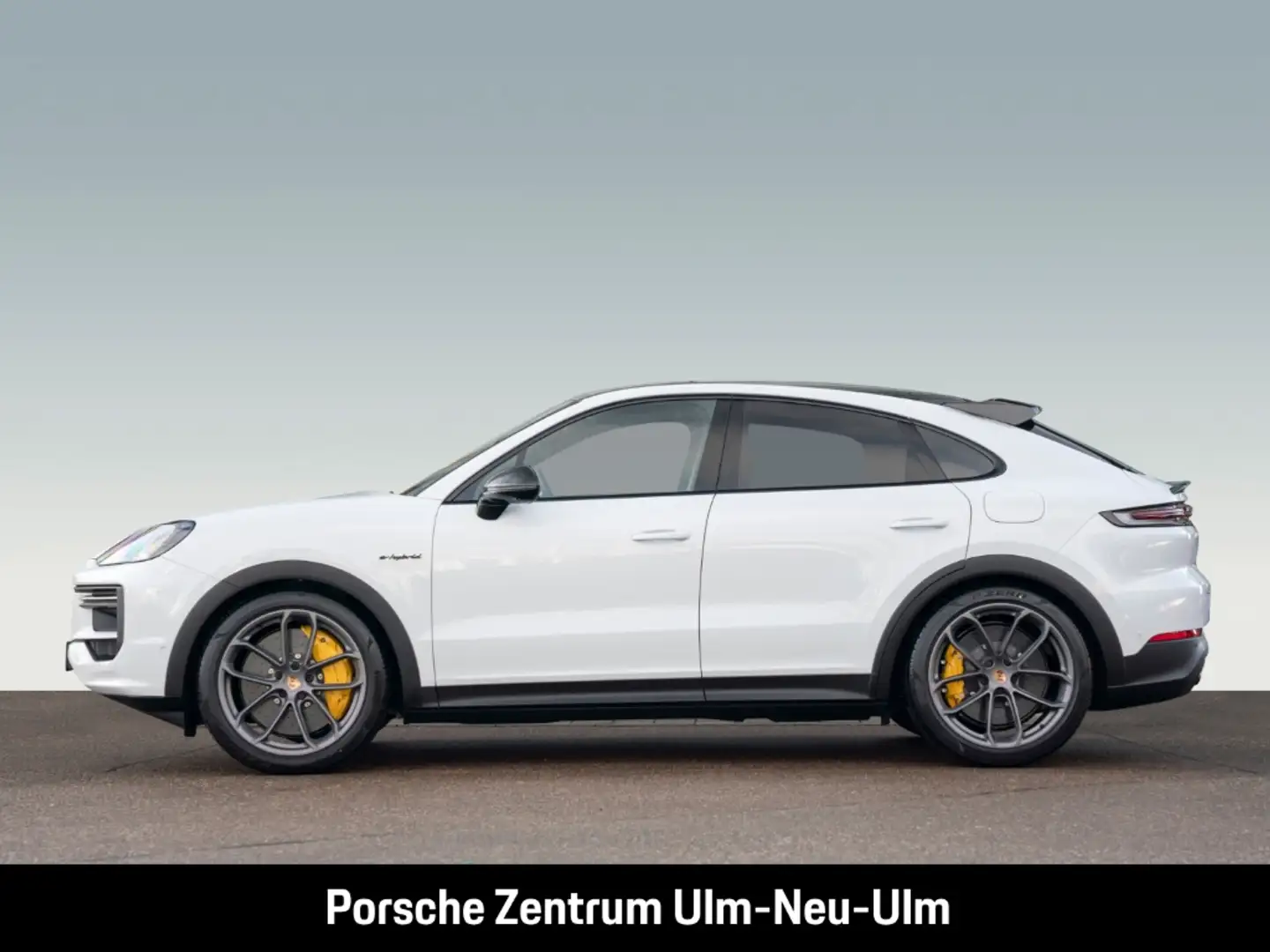 Porsche Cayenne Turbo E-Hybrid Coupe GT-Paket Burmester Weiß - 2