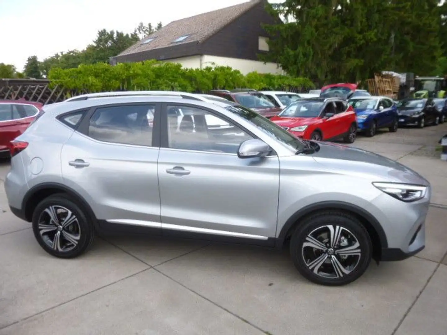 MG ZS 1,5 Comfort/Klima/Navi/DAB/LED/CarPlay Silber - 2