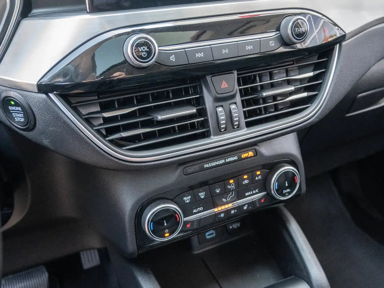 Ford Escape photo Ford Escape