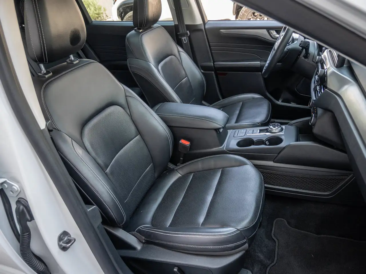 Ford Escape photo Ford Escape