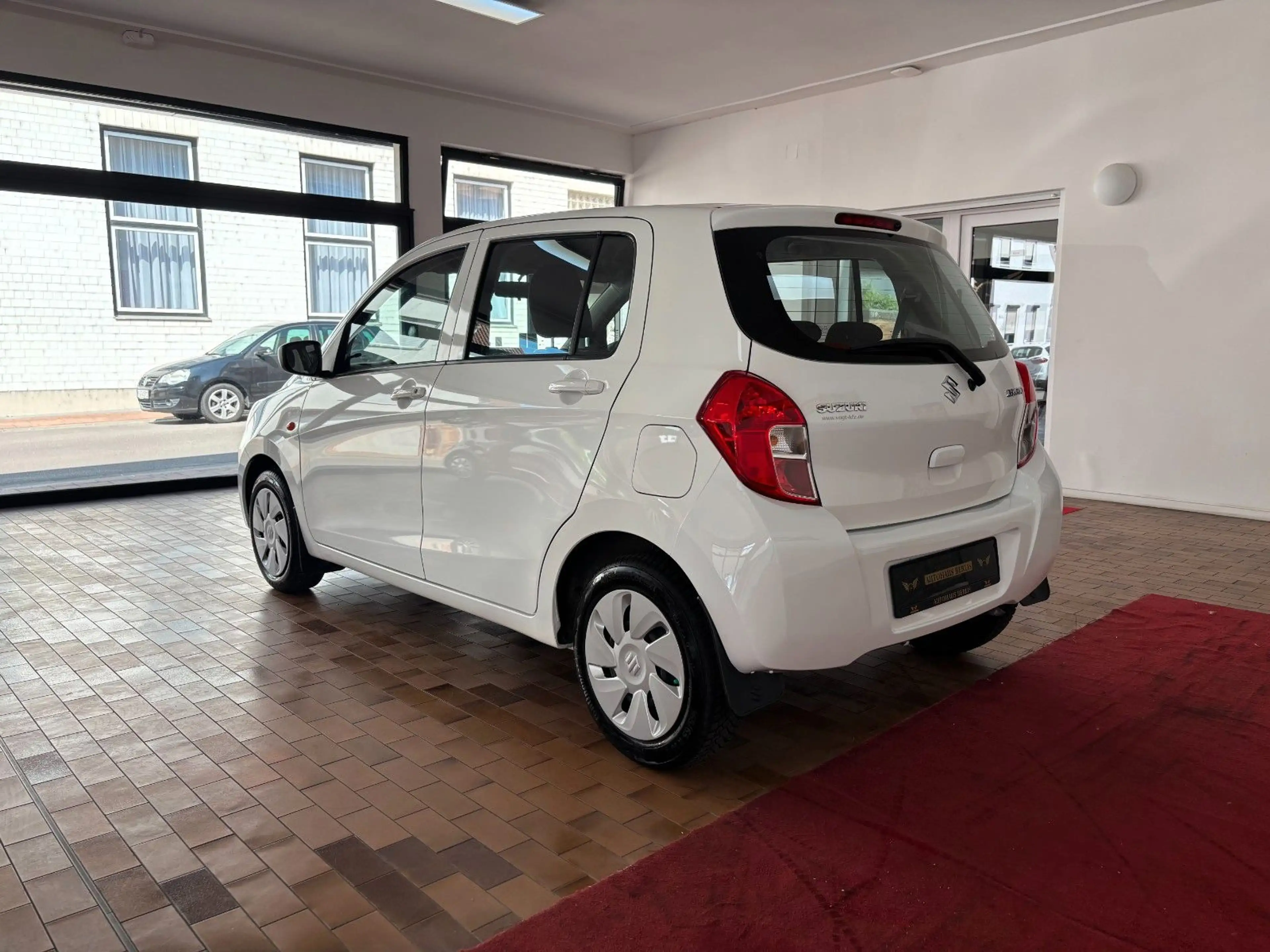Suzuki Celerio Club 1.0/1.HAND/SCKHFT/KLIMA/EURO6 — photo 9