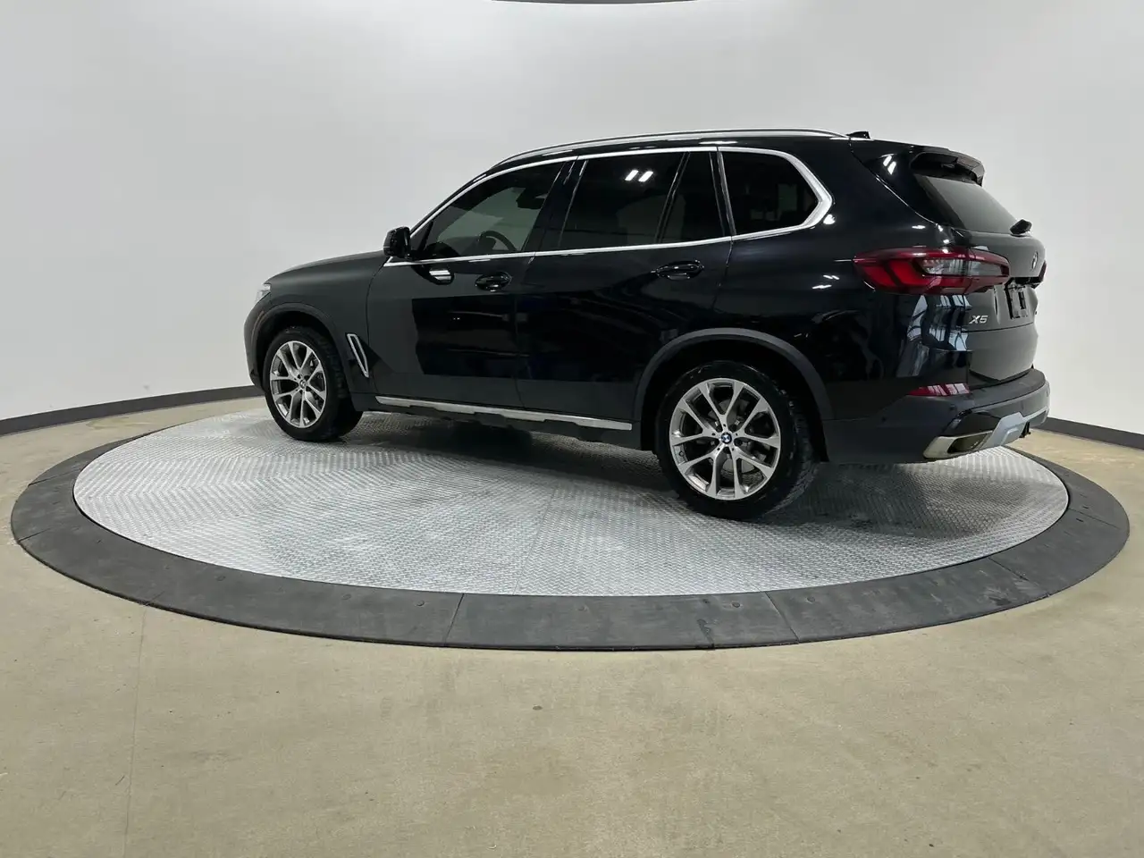 BMW X5 снимка BMW X5