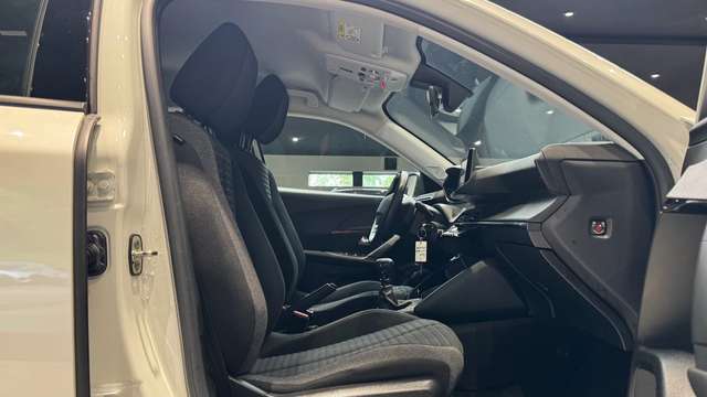 Peugeot 2008 — photo 12