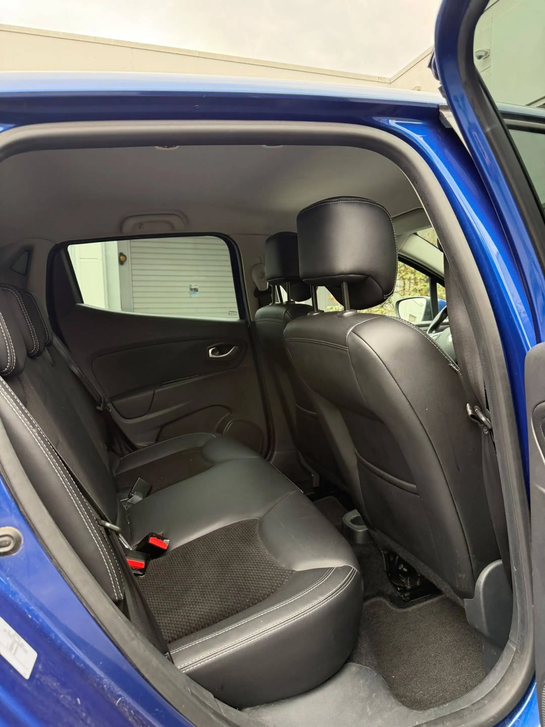 Renault Clio Clio 0.9 TCe Intens (EU6c) — photo 14