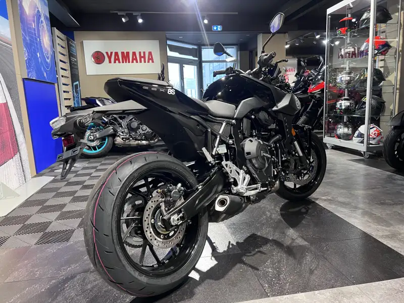 Suzuki GSX 8S - foto 3