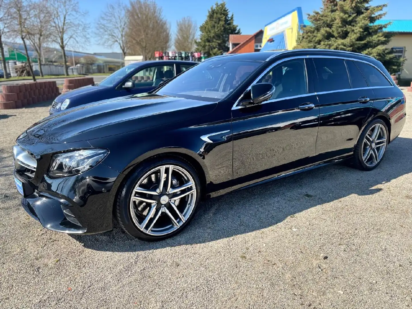 Mercedes-Benz E 63 AMG E 63 AMG 4Matic Schwarz - 2