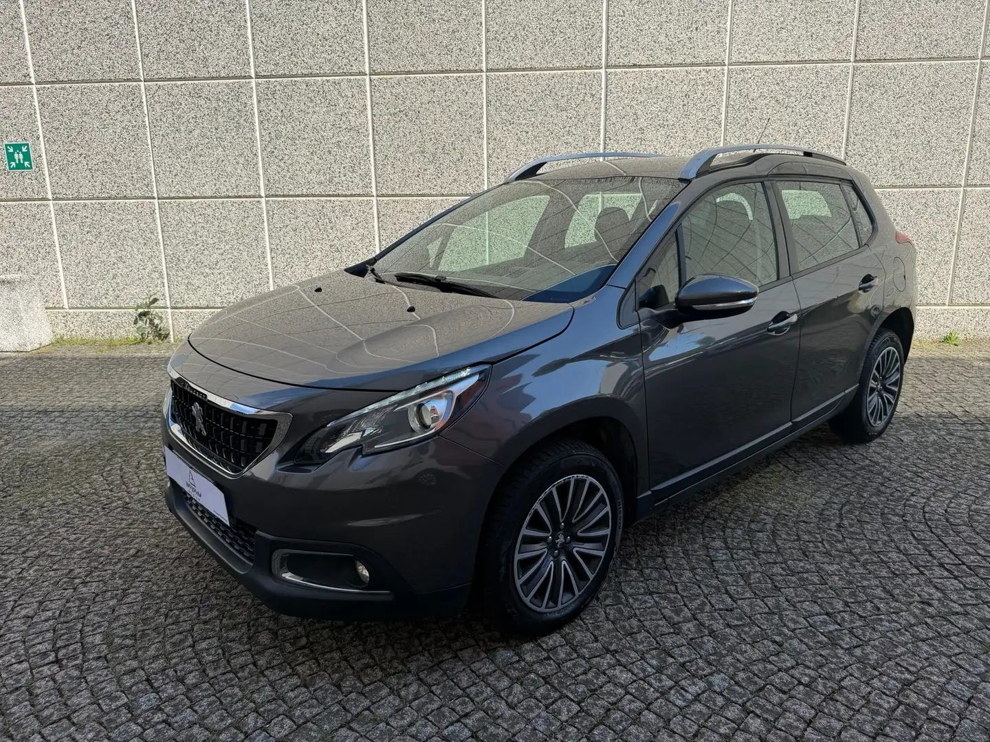 Peugeot 2008 2008 1.5 blue hdi Active s Gris - 1