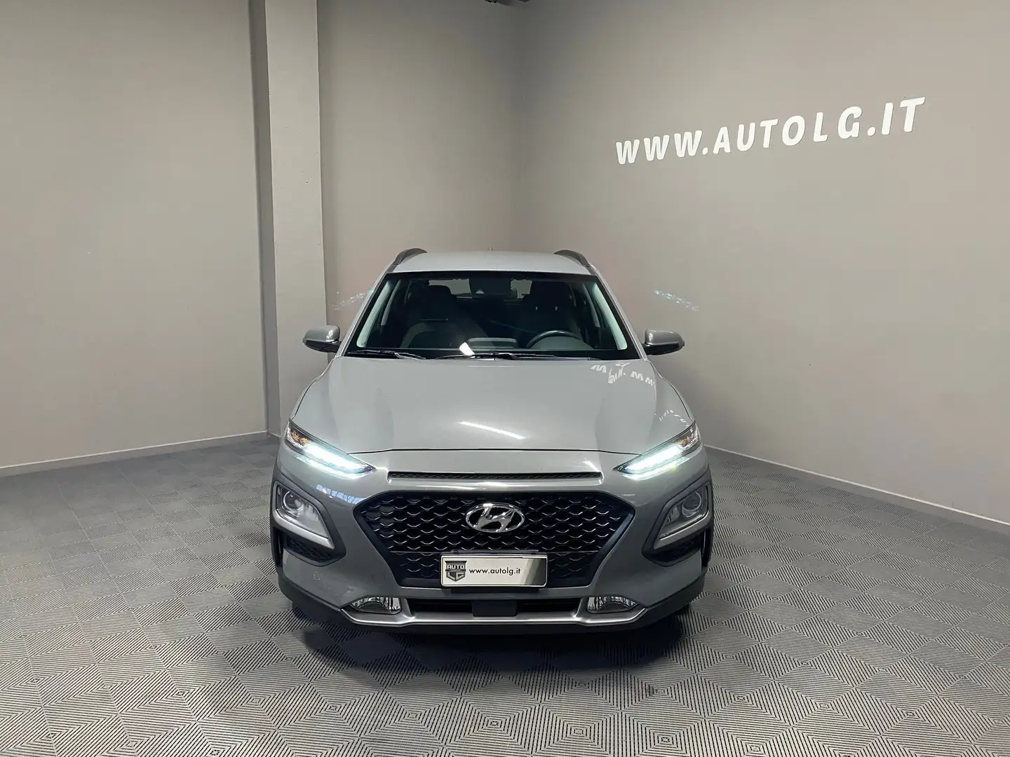 Hyundai KONA 1.6 hev Xtech 2wd dct 141 cv Grigio - 2