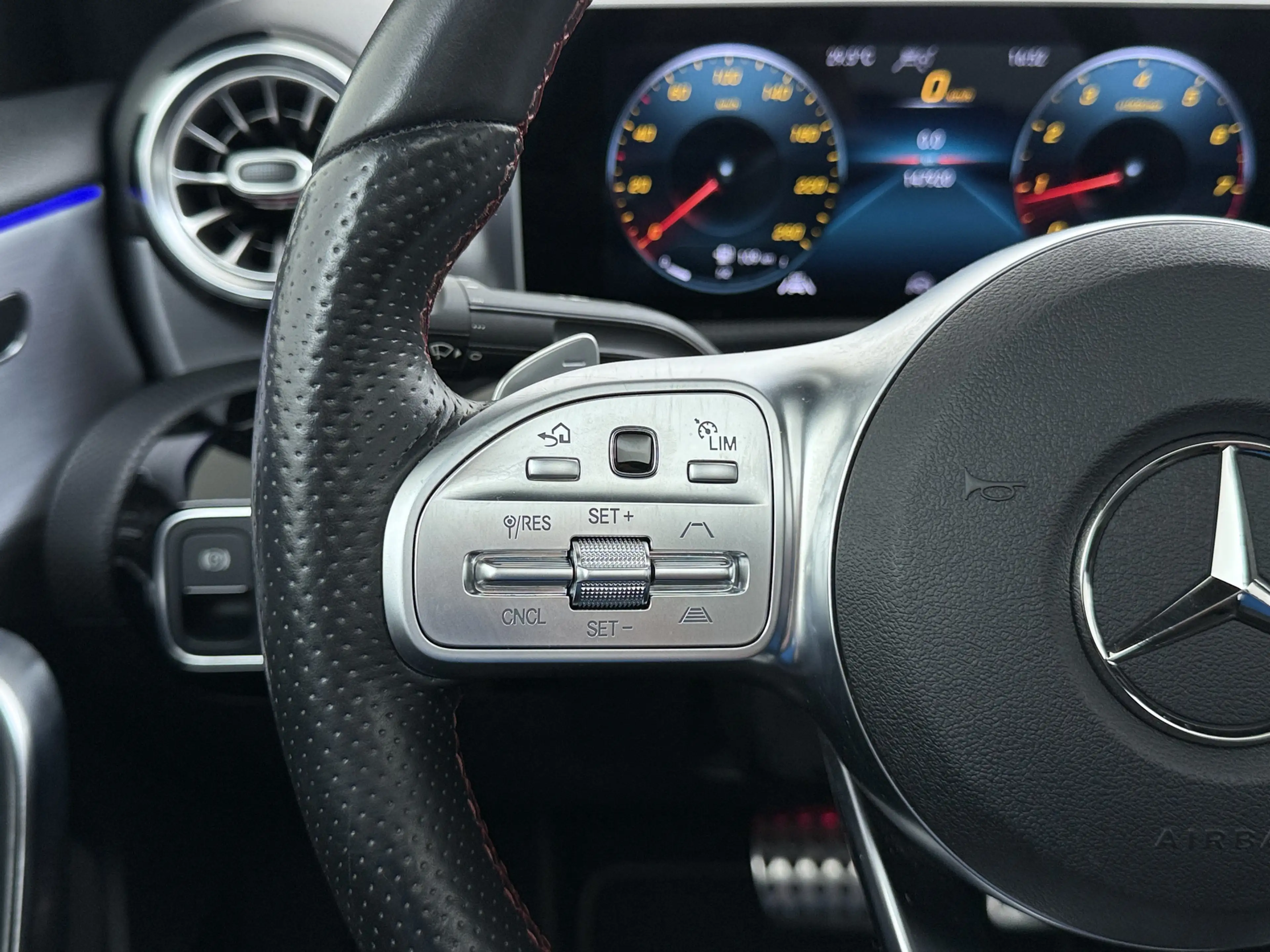 Mercedes-Benz A 200 164PK Automaat AMG Business Sol. Panoramadak Trekh — photo 30