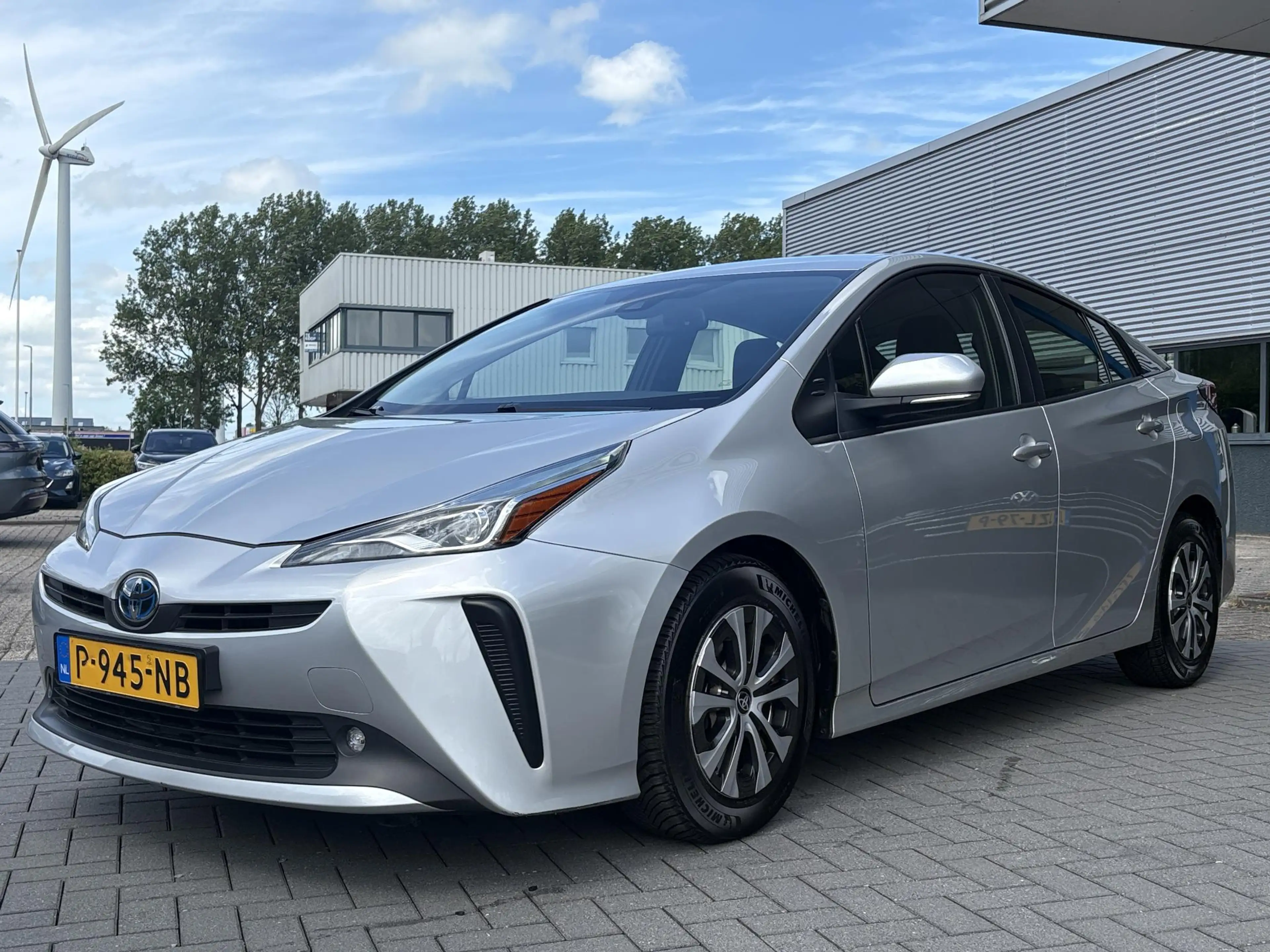 Toyota Prius 1.8 Dynamic — photo 3