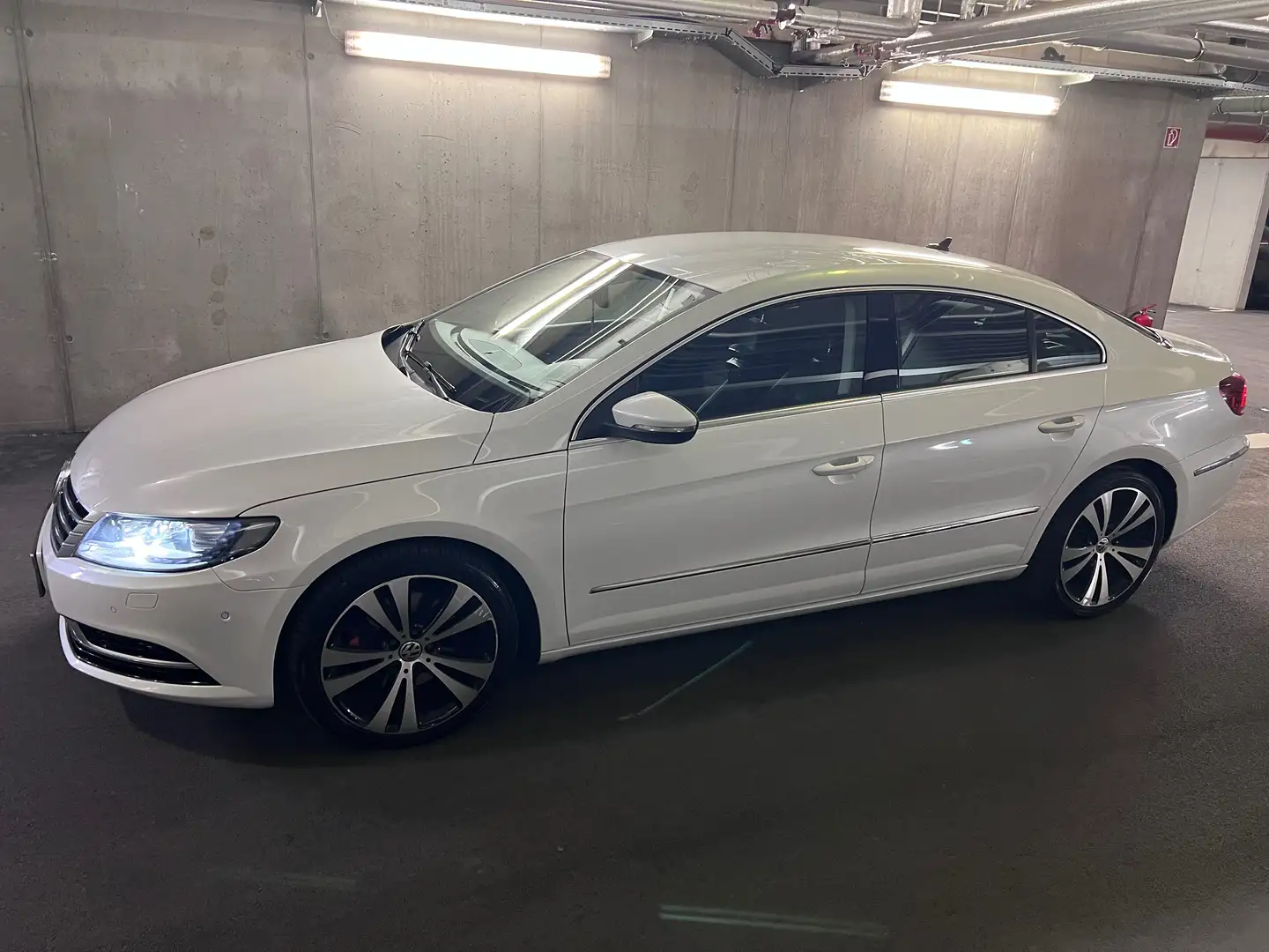 Volkswagen CC Volkswagen CC BMT 2,0 TDI DSG Weiß - 1