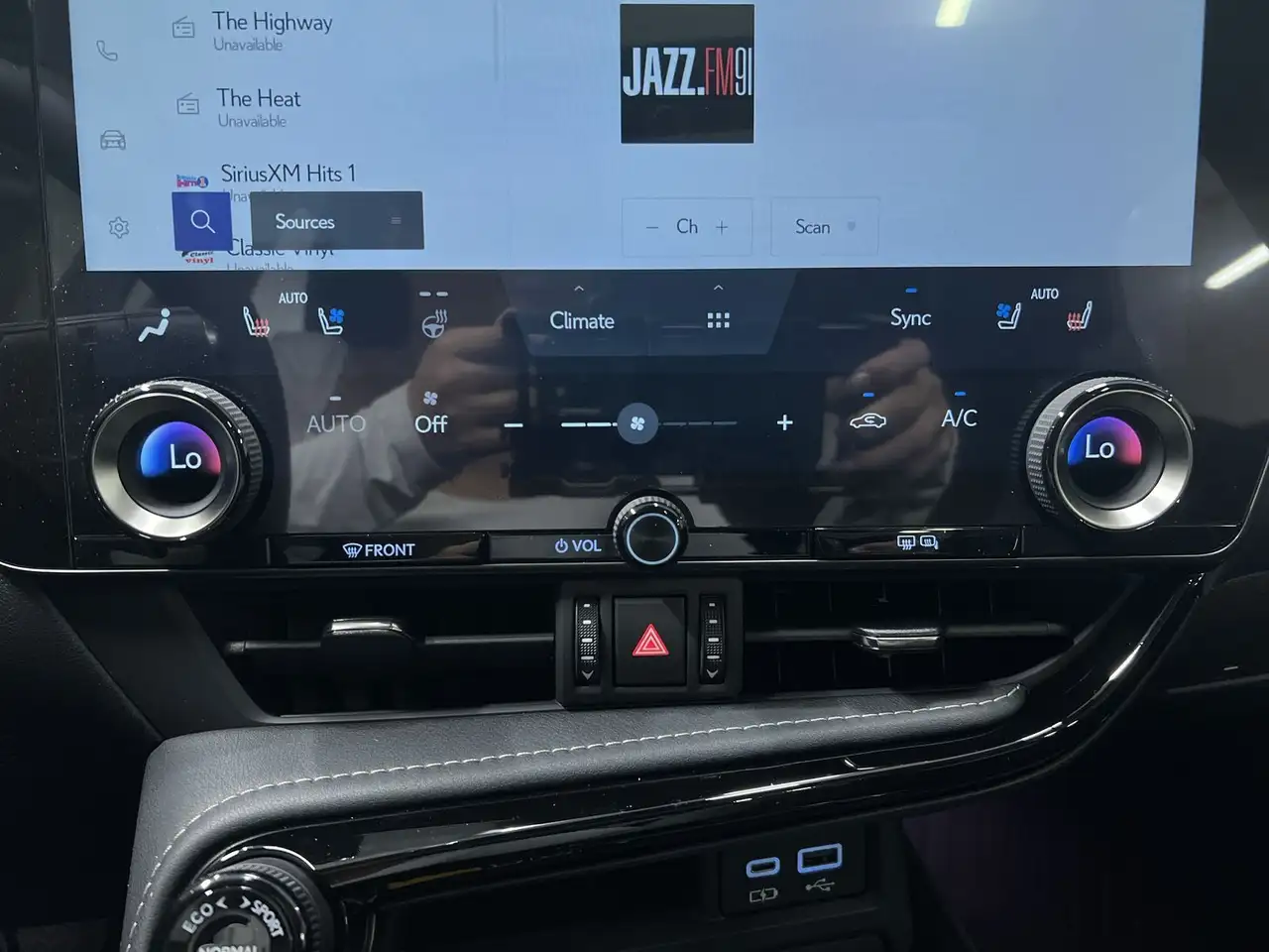 Lexus NX снимка Lexus NX