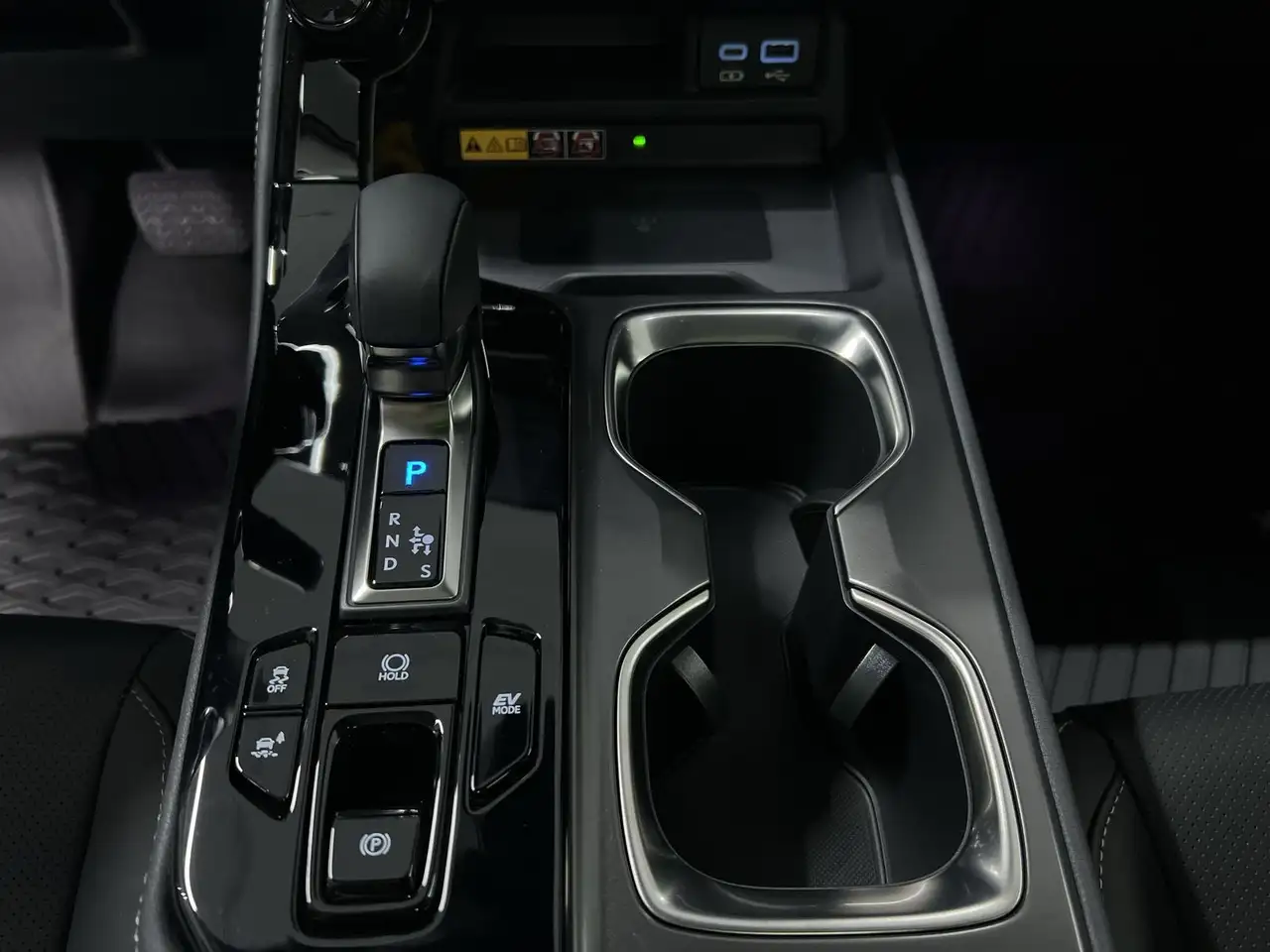 Lexus NX снимка Lexus NX