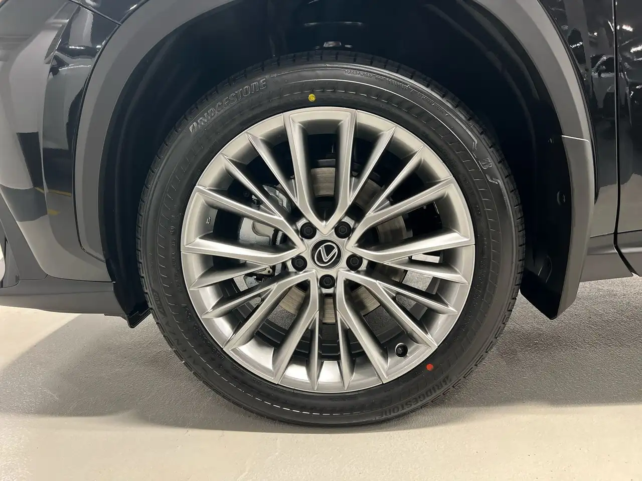Lexus NX снимка Lexus NX
