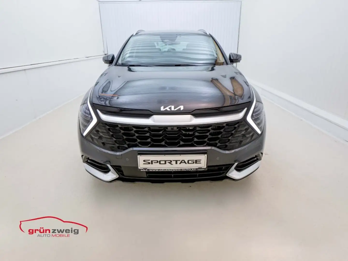 Kia Sportage /SILBER/UVO/1.6 CRDI 48V/DCT7/0/ Schwarz - 2