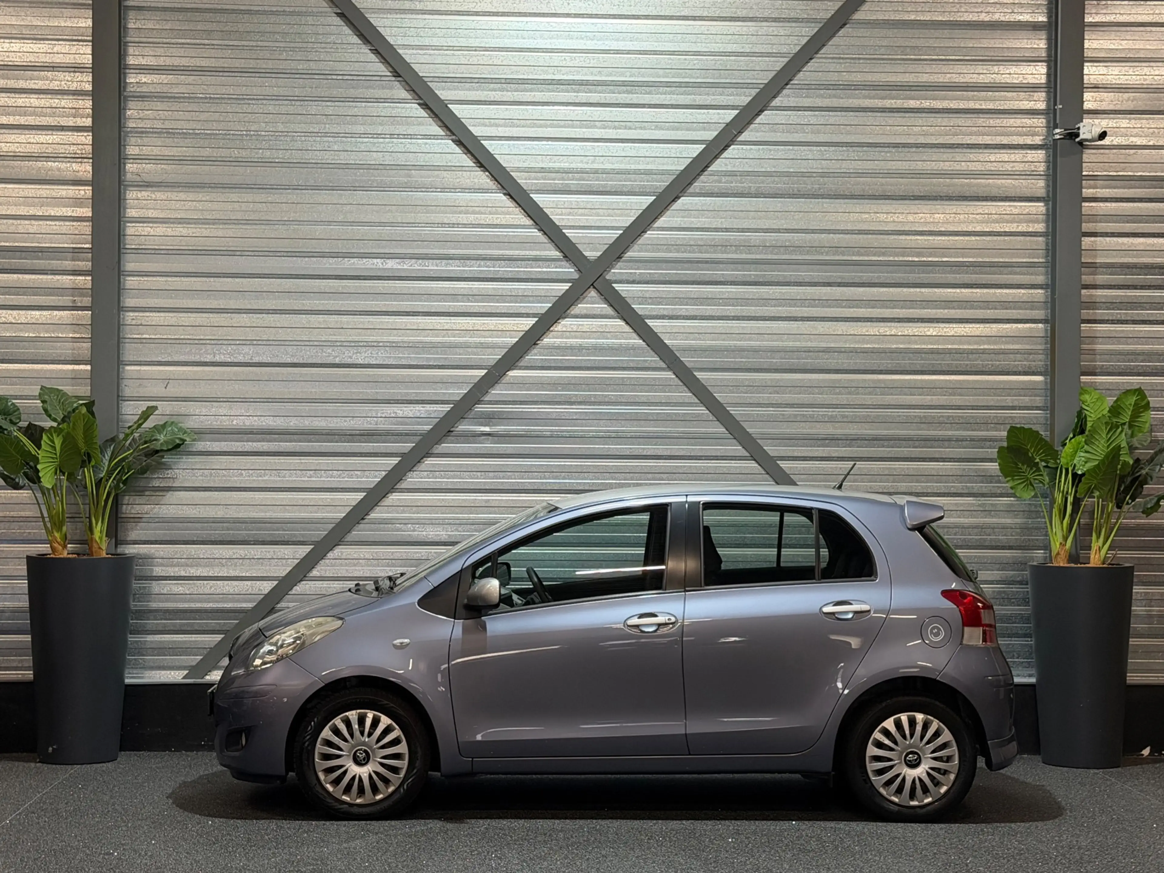 Toyota Yaris 1.3 VVTi Aspiration AUTOMAAT/NAVI/AIRCO/CLIMATE/CA — photo 17
