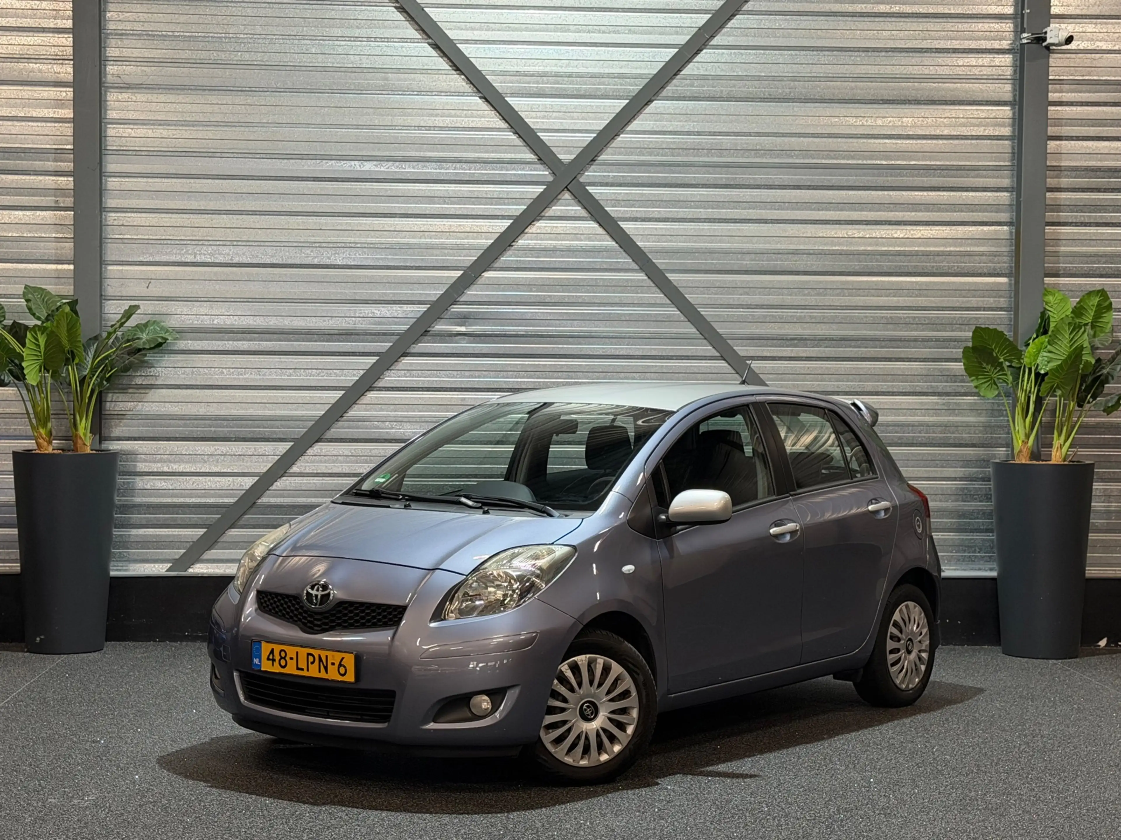 Toyota Yaris 1.3 VVTi Aspiration AUTOMAAT/NAVI/AIRCO/CLIMATE/CA — photo 3