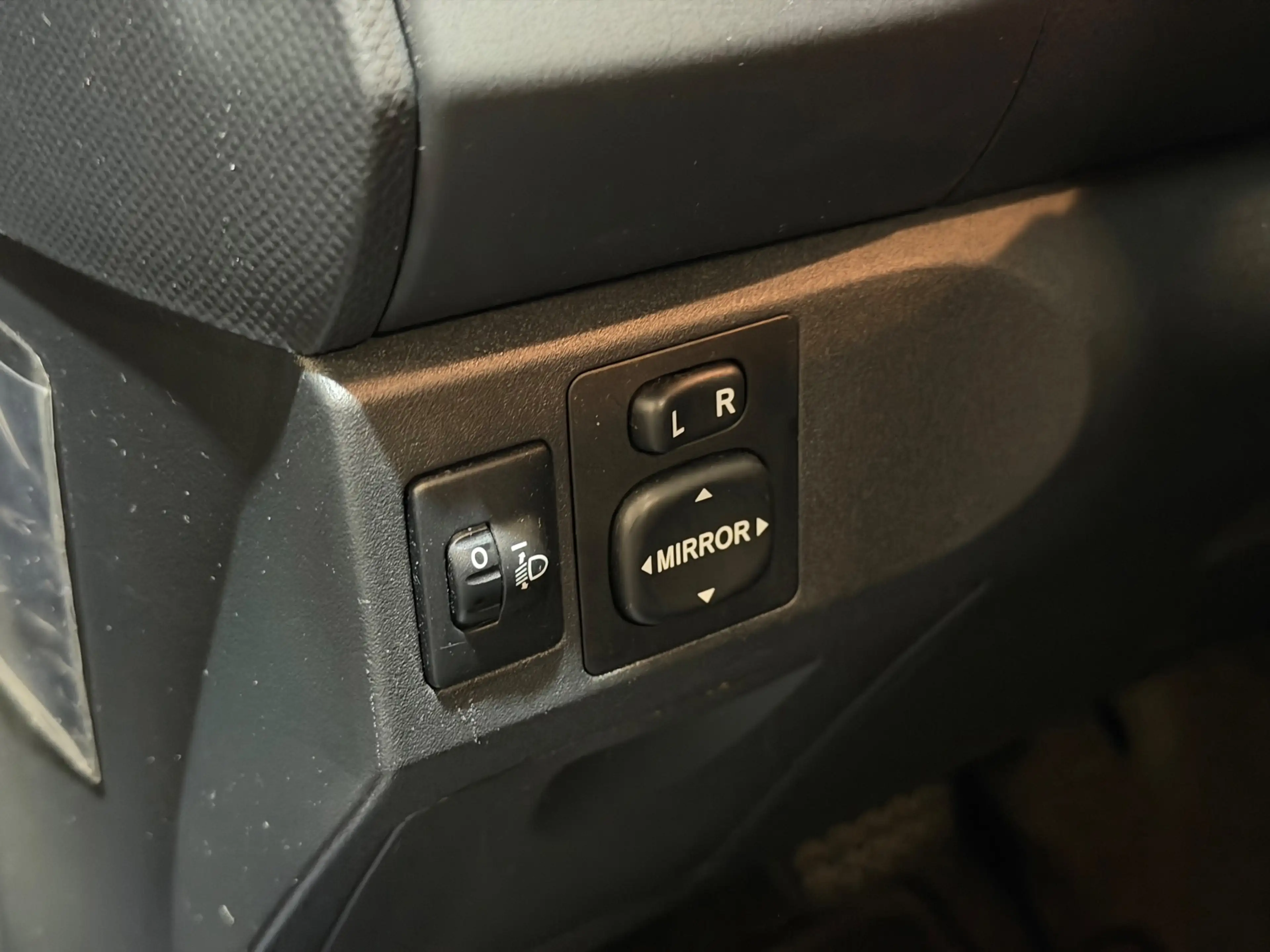 Toyota Yaris 1.3 VVTi Aspiration AUTOMAAT/NAVI/AIRCO/CLIMATE/CA — photo 14