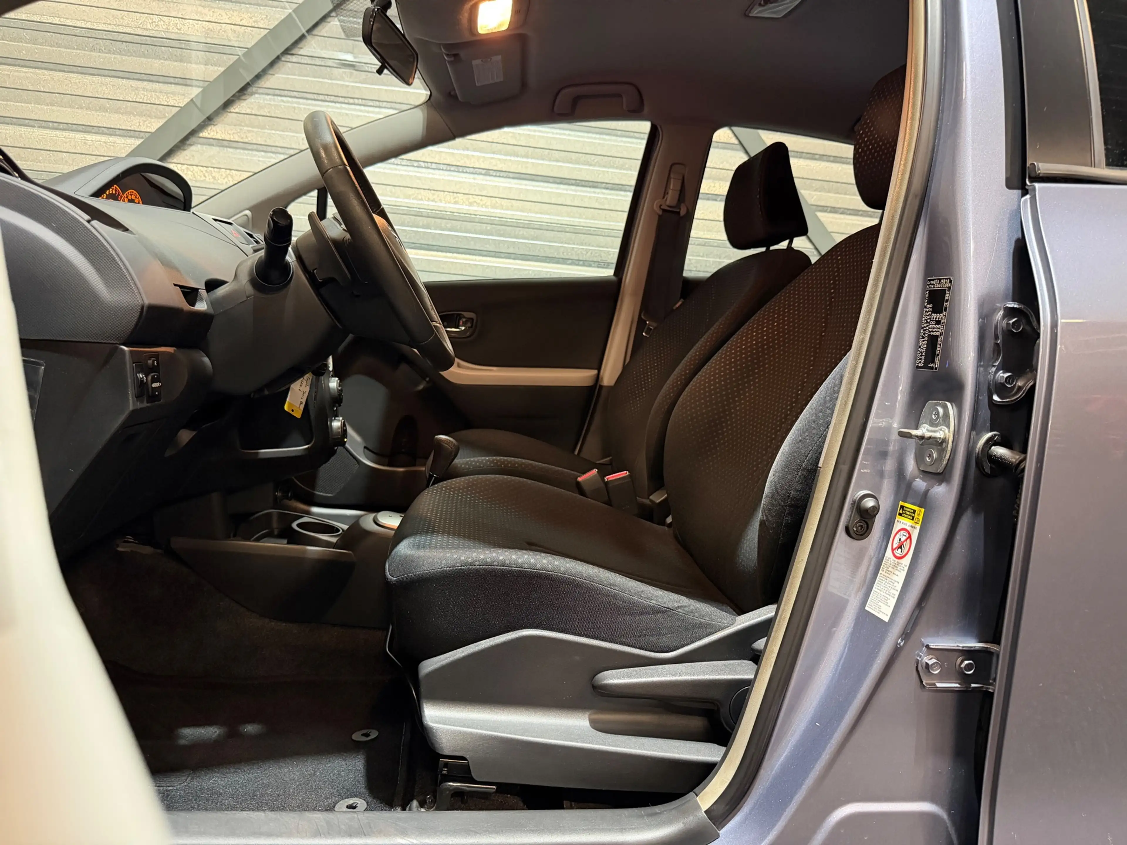 Toyota Yaris 1.3 VVTi Aspiration AUTOMAAT/NAVI/AIRCO/CLIMATE/CA — photo 11