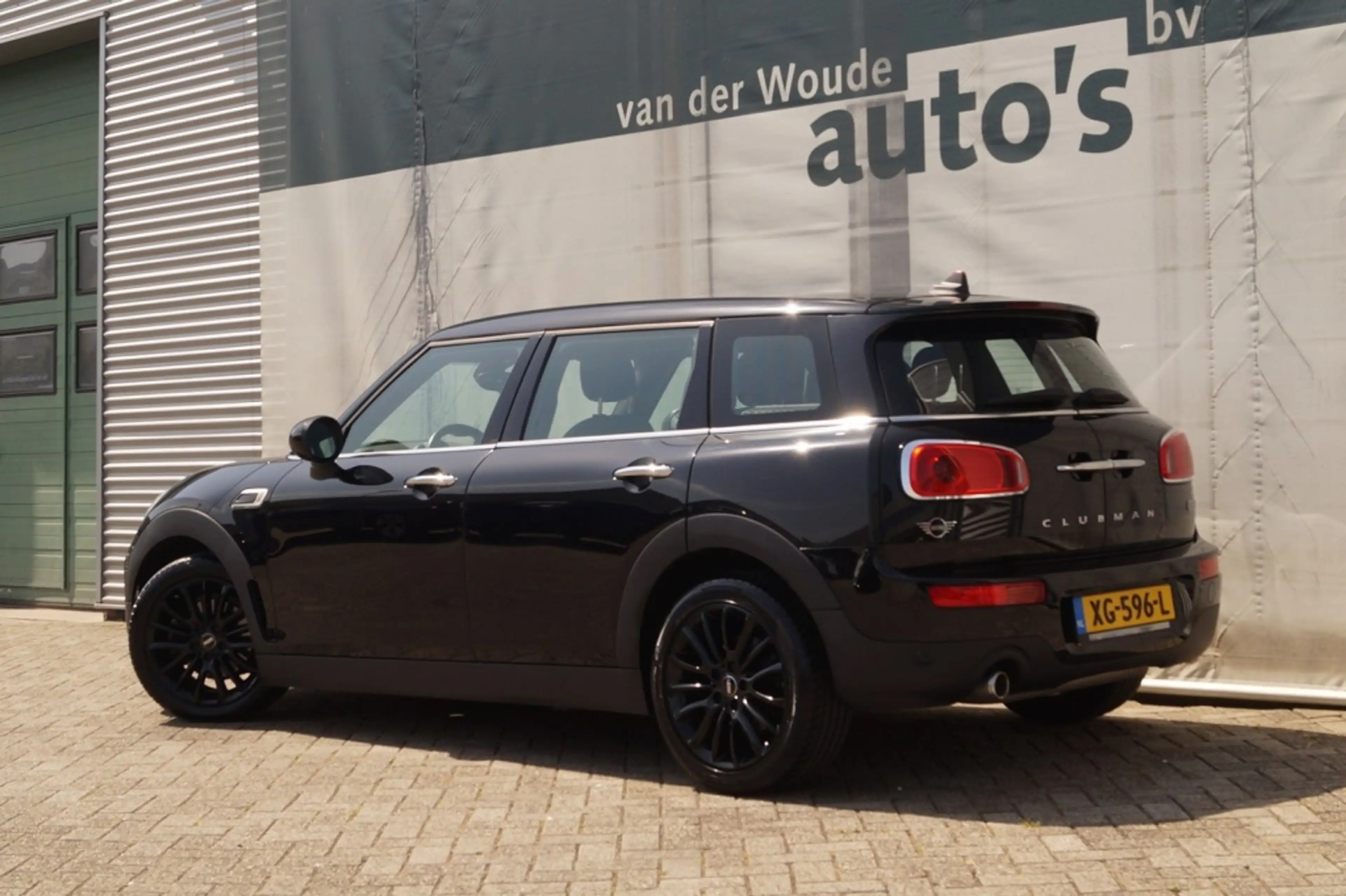 MINI Cooper Clubman 1.5 Business Edition -NAVI-ECC-PDC- — photo 5