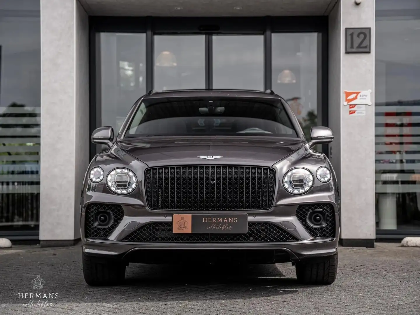 Bentley Bentayga 4.0 V8 Azure EWB / Warranty / Naim / Full option Grigio - 2