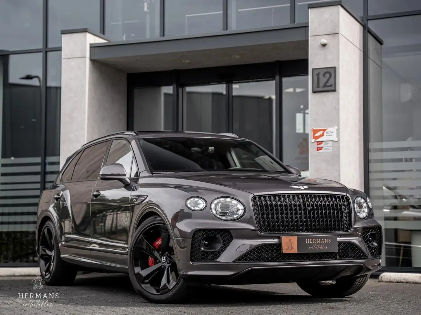 Bentley Bentayga 4.0 V8 Azure EWB / Warranty / Naim / Full option Grigio - 1