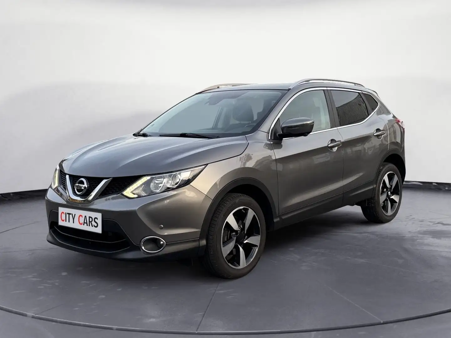 Nissan Qashqai 1.6 dCi N-Connecta Navi 360Kamera Gris - 1