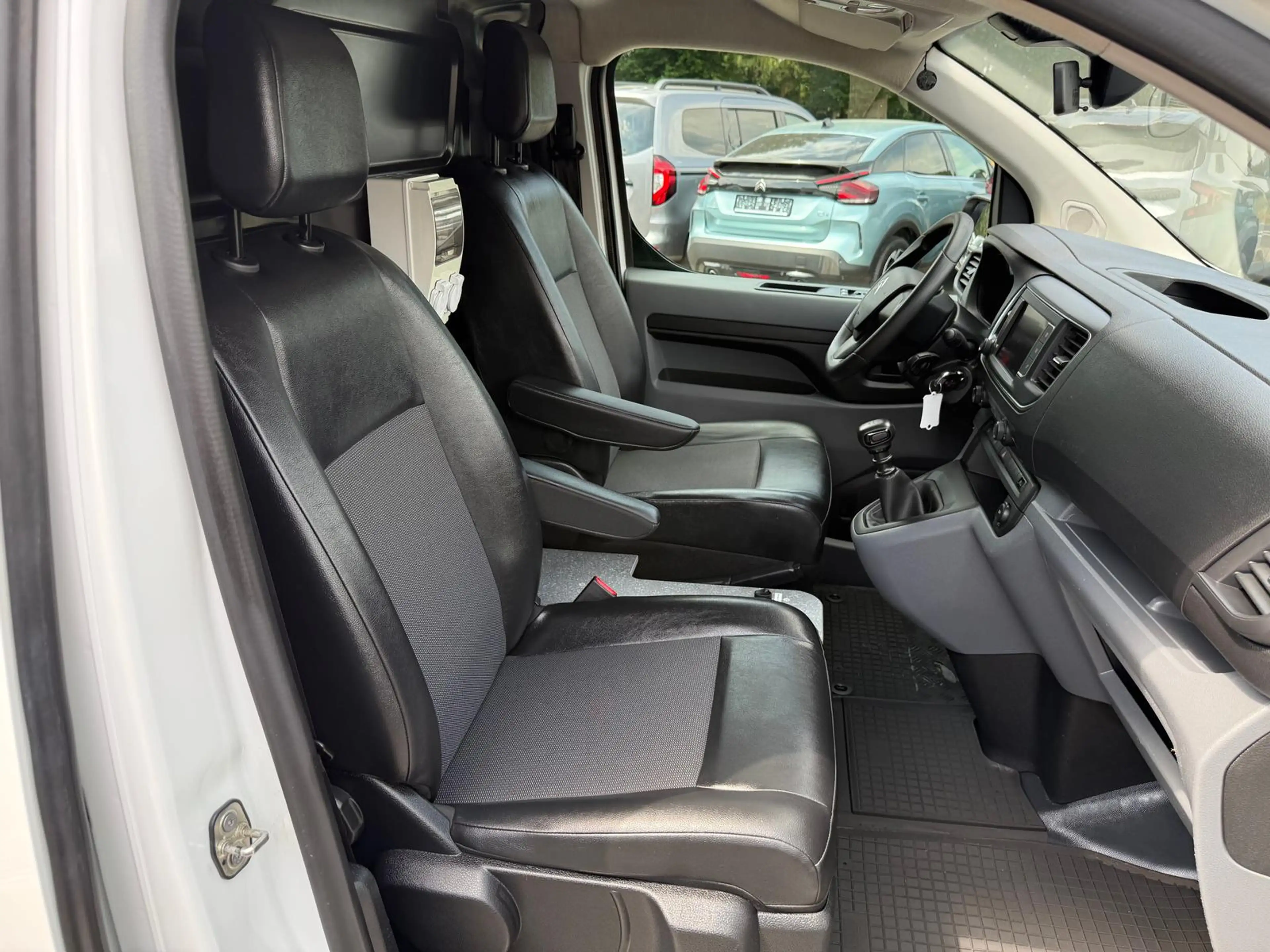 Citroen Jumpy 2.0 Blue-HDI Club M*AppCo*Klima*DAB*PDC H — photo 15