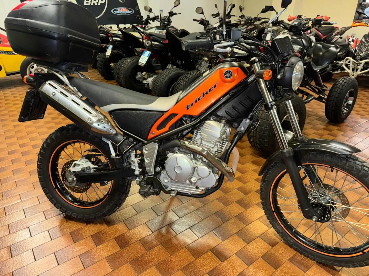 Yamaha Tricker trial Arancione - 1