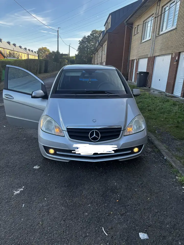 Mercedes-Benz A 180